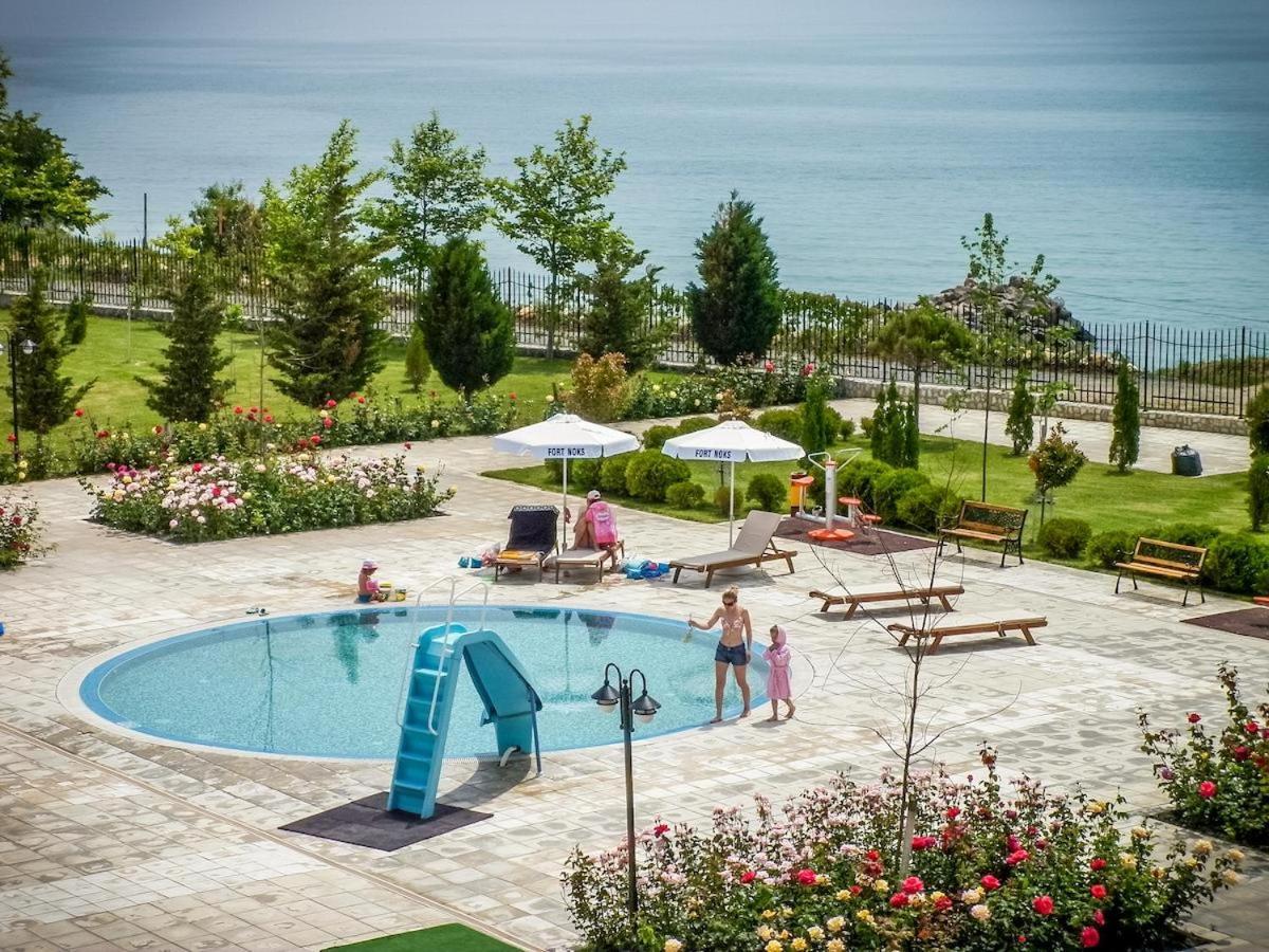 Prestige Fort Beach - Premium Apartments Sveti Vlas Extérieur photo