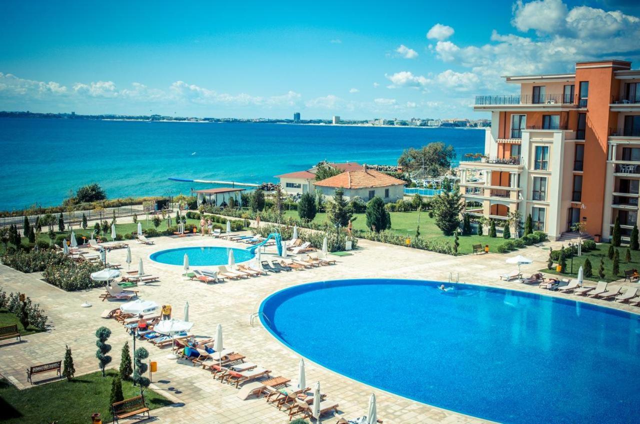 Prestige Fort Beach - Premium Apartments Sveti Vlas Extérieur photo